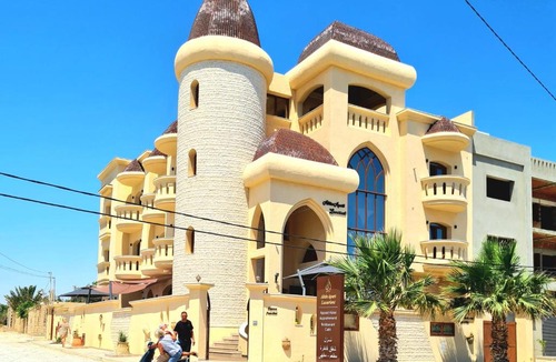 Jemmal Apartment | Mahdia - Baghdadi - Laourient Apartments, restaurant, café