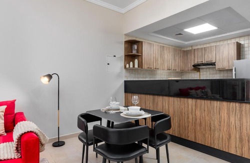 Downtown Dubai Apartment | Maison Privee - Modern Downtown Apartment with City Skyline Vws