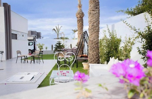 Aghir House | Menzel Luxury