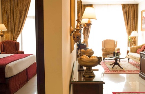 Barsha Heights Hotel | Mercure BH | 1BR Sky Apt | Spacious Living on Sheikh Zayed Rd | 2 Units