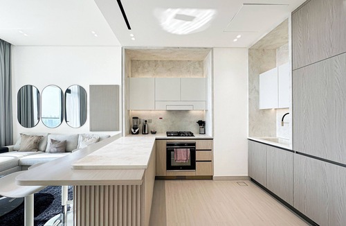 Jumeirah Apartment | Modern 1 Bedroom with Private Balcony Pool