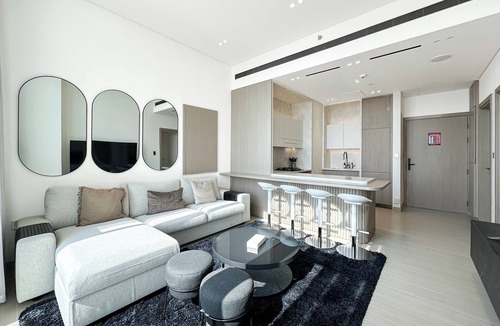 Jumeirah Apartment | Modern 1 Bedroom with Private Balcony Pool