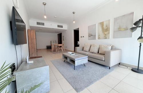 Downtown Dubai Apartment | Modern 1BR, 8 Boulevard at Downtown Dubai