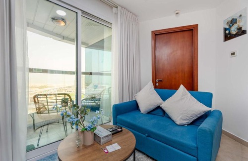 Jumeirah Lake Towers Apartment | Modern 1BR with City View - Balcony - Near Metro