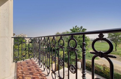 Dubai Apartment | Modern 3 Bed Villa l Private Pool l Luxury Retreat l Whispering Pines