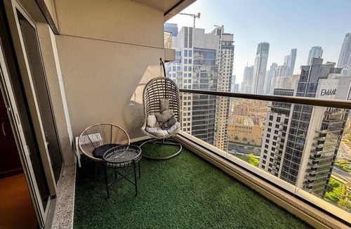 Business Bay Apartment | Modern 3 Bedroom Apartment with Burj Khalifa View welcoming you Downtown Delight