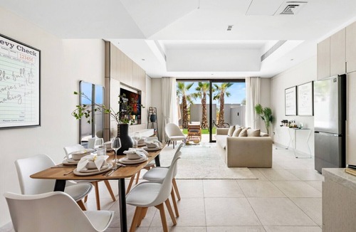 Dubai Villa | New Family Villa w/PS5, Play Kitchen, Garden, Balcony & Private Parking