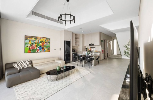 Dubai Villa | New Villa With PS5 & Private Pool Near Dubai Mall
