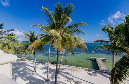 San Pedro Condo | Ocean Front Condo With Private Roof Top Deck - Gold Standard Approved