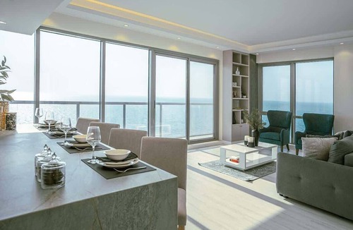 Ras Al Khaimah Apartment | Oceanfront Apartment W Pool & Stunning Sea Views