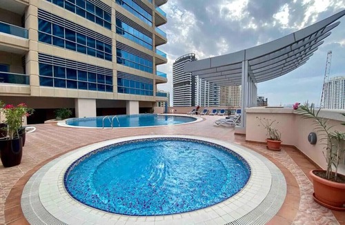 Dubai Marina Apartment | ONE Bedroom with Sea view in Dubai Marina - Z1106