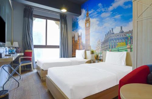 Jadaf Hotel | Palette Royal Reflections Hotel and Spa Dubai