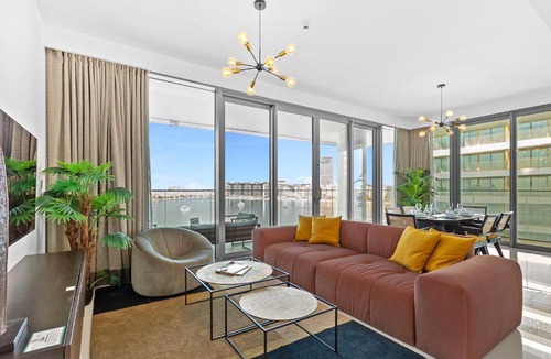 Dubai Marina Apartment | Palm View Paradise 3 bed apartment w private beach