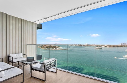 Dubai Marina Apartment | Palm View Paradise 3 bed apartment w private beach