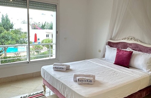 Tunisia House | Paradise by the Sea: A Charming Villa at the Marina