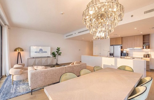 Dubai Apartment | Peaceful LaMer Home w/Private Beach
