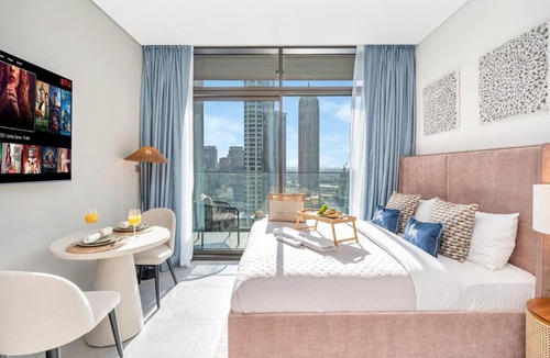 Trade Centre 1 Apartment | Peninsula One Suites by Prestige Nest