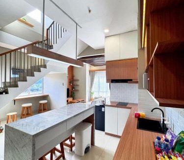 Kedungmanggu Apartment | Penthouse Loft 2 Lantai at LRT City Sentul, 2BR, 120m2