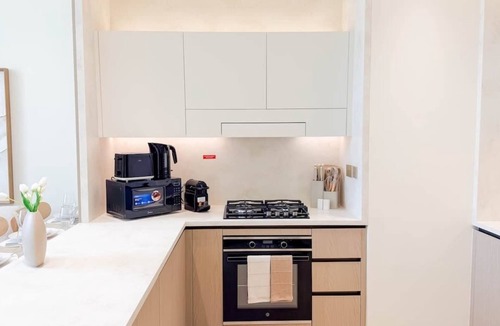 Jumeirah Village Circle Apartment | Premium Stay Binghatti Phantom 1BR | Private Pool