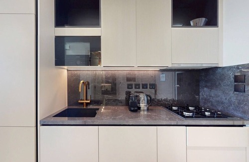 Al Satwa Apartment | Premium Studio l near Museum of Future and Metro