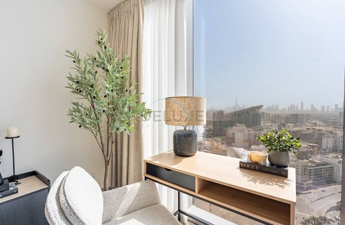 Jadaf Apartment | Prime Creekside 1BR on the Top Floor with Harbour Views