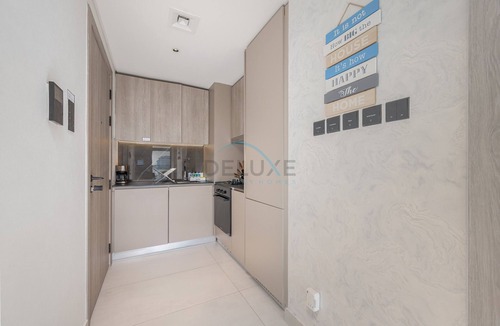 Jumeirah Village Apartment | Prime Location, Near Bus Stop, Steps from the Park, 20 Minutes to Dubai Marina