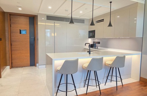 Dubai Apartment | Purple Homes Bluewaters Island