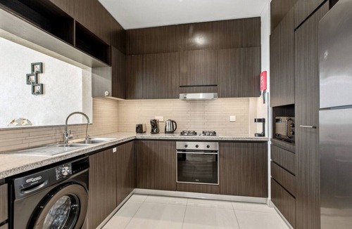 Za'abeel 2 Apartment | Refined 2BR Stay with Iconic Burj Views