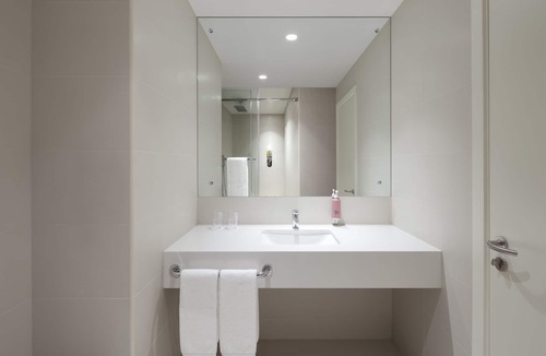 Dubai Hotel | Rove Trade Centre
