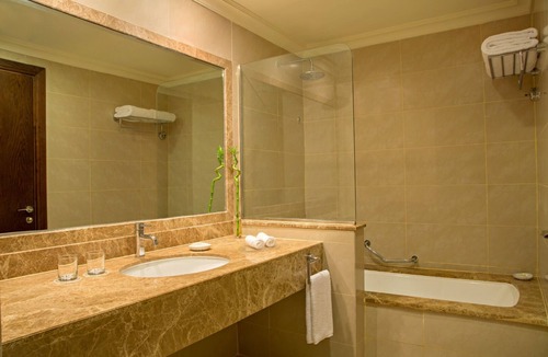 Al Aqah Hotel | Seaside Retreat with Lush Garden Views near Diving and Snorkeling Spots