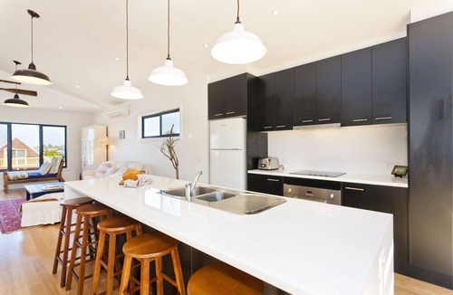 Apollo Bay House | Seehuusli - (Swiss For Ocean House)