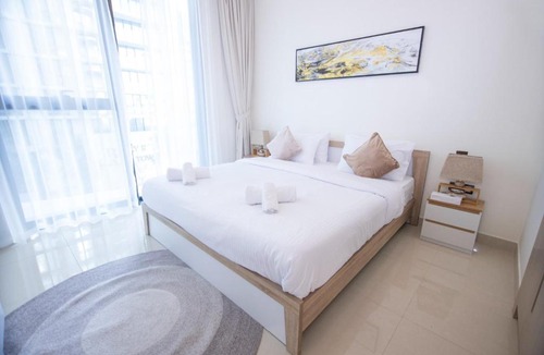 Mina Al Arab Apartment | Serene Chic 1BR in Bay Residences Central 1