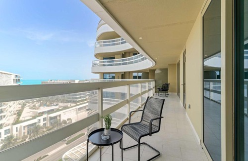 Saadiyat Cultural District Apartment | Silkhaus Vacation Homes Luxury 2BDR with Maid Room in Ajwan Towers