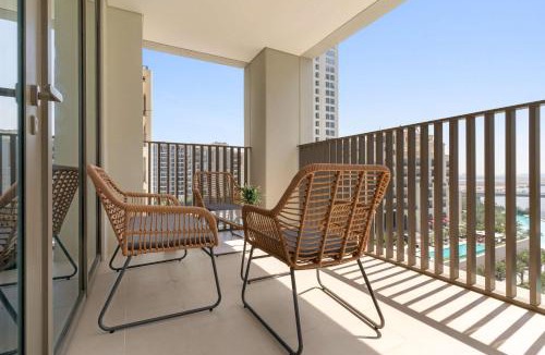 Dubai Apartment | Silkhaus Vacation Homes Chic 1BR in Creek Beach Grove with Pool view
