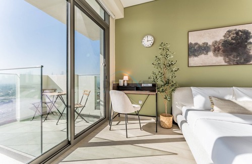 Jadaf Apartment | Sleek Modern Studio with Direct view of Dubai Skyline - Farhad Azizi Residence, Al Jaddaf