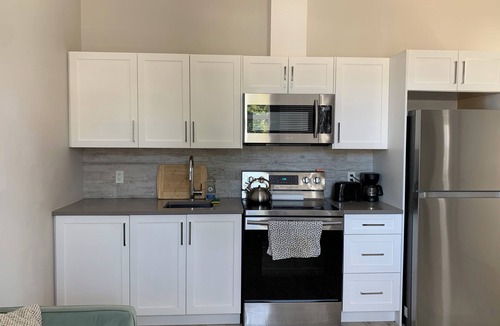 Sooke Apartment | Sooke Broomhill Abode