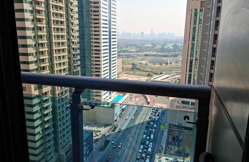 Dubai Marina Hotel | Spacious 2 bedroom Apt Near Marina Tram