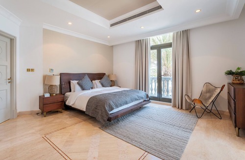 Palm Jumeirah Villa | Spacious 6-bedroom villa in welcoming Dubai