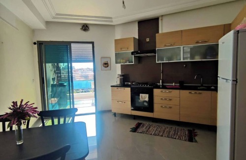 Sahloul Apartment | Spacious bright apartment, secure residence Entire rental unit in Hammam Sousse