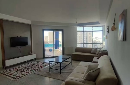 Sahloul Apartment | Spacious bright apartment, secure residence Entire rental unit in Hammam Sousse