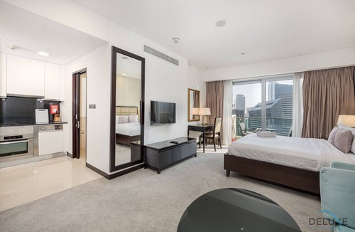 Dubai Marina Apartment | Spacious Studio in The Address Residences Dubai Marina by Deluxe Holiday Homes
