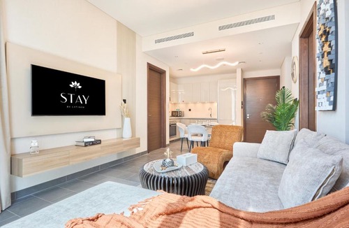 Nad Al Sheba Apartment | STAY BY LATINEM Luxury 2BR Holiday Home CC 911 Near Burj Khalifa