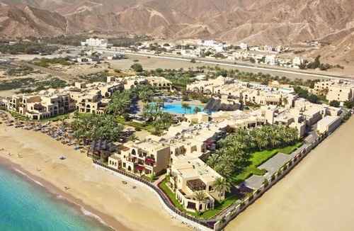 Al Aqah Hotel | Stay Right by the Beach w/Pool Access - Garden Views for Your Enjoyment