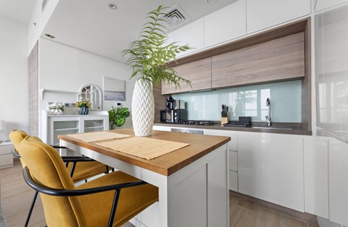 Dubai Marina Apartment | StoneTree - Studio One Studio - Prime Location