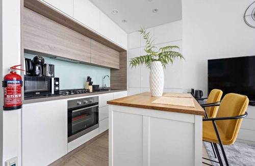 Dubai Marina Apartment | StoneTree - Studio One Studio - Prime Location