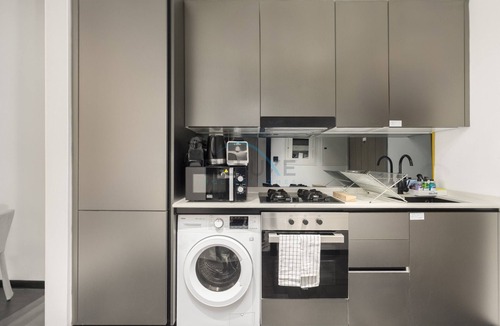 Jadaf Apartment | Studio Just Minutes’ Drive to Downtown, Close to Zabeel Stadium