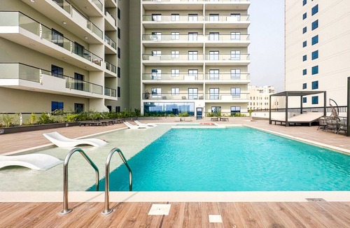 Dubai Apartment | Stunning 1BR Luxury Apt with Pool View