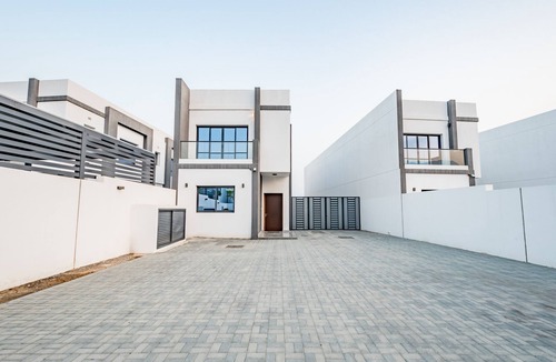 Sharm Villa | Stunning 4BR Villa with Chilled/Heated Pool in Al Dana Island, Fujairah