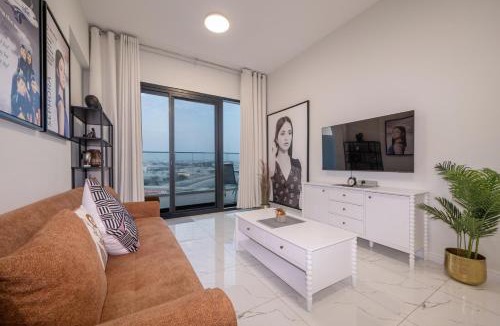 Jebel Ali Apartment | Stylish 1BR Just 3 Minutes Walk to Metro