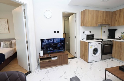Abu Dhabi Apartment | Stylish Jr. 1BR on Maryah Island near Cleveland